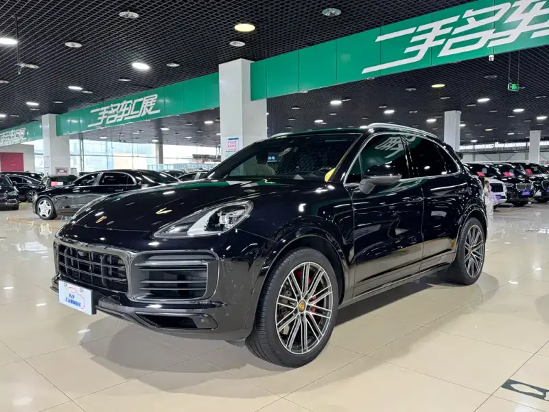 Porsche Cayenne, 2023