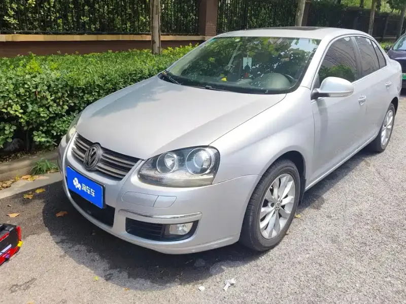Volkswagen Sagitar, 2012