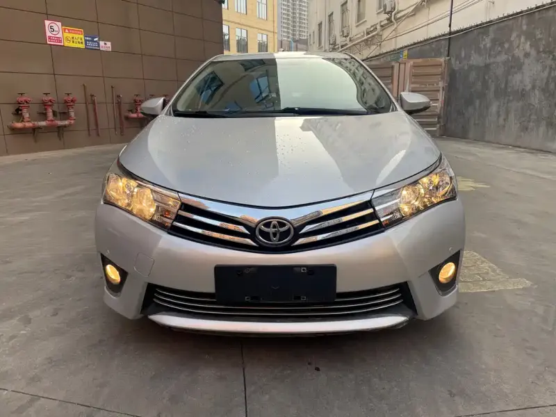 Toyota Corolla, 2015 — фото 1