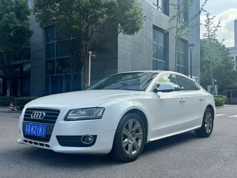 Audi A5 (Import), 2011