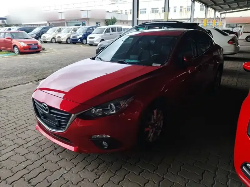 Mazda 3 Axela, 2016