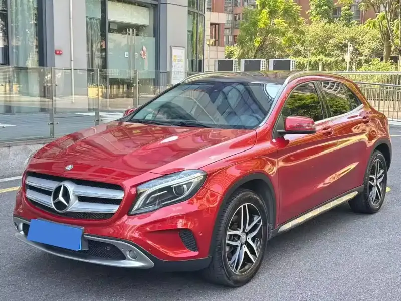 Mercedes-Benz GLA, 2015 — фото 1