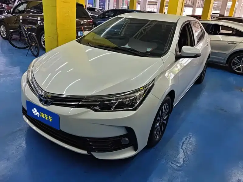 Toyota Corolla, 2019 — фото 1