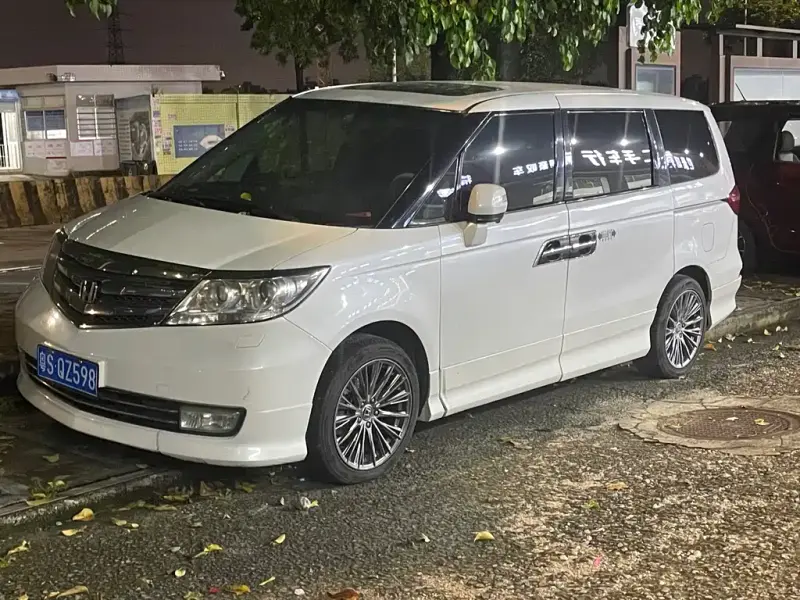 Honda Elysion, 2013