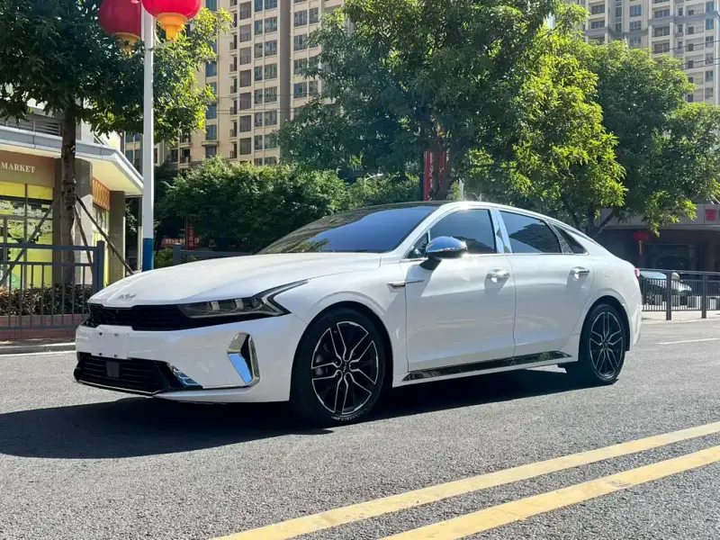 Kia K5, 2022