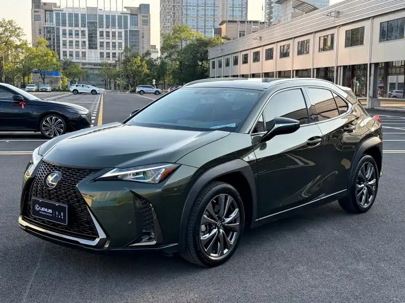 Lexus UX, 2020