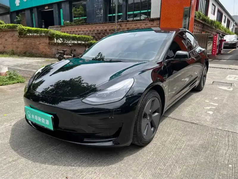 Tesla Model 3, 2022