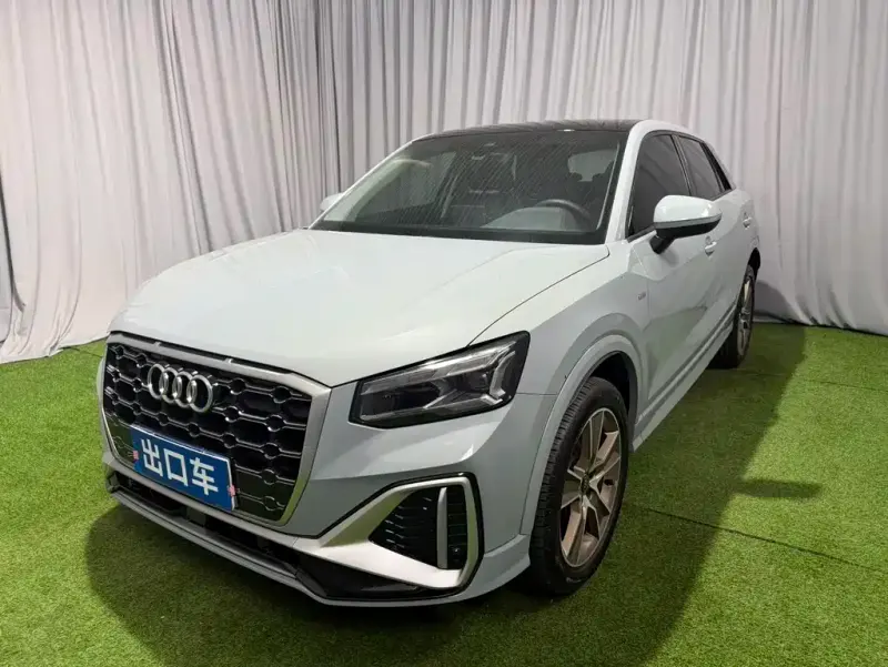 Audi Q2L, 2022