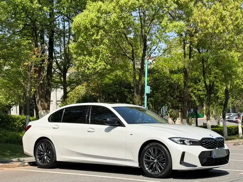 BMW 3 Series, 2024