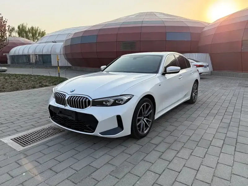 BMW 3 Series, 2024