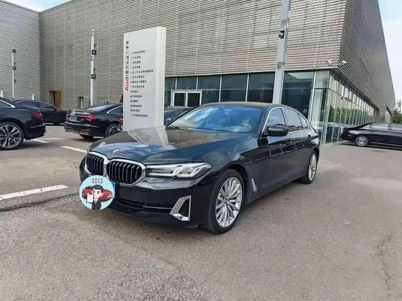 BMW 5 Series, 2022