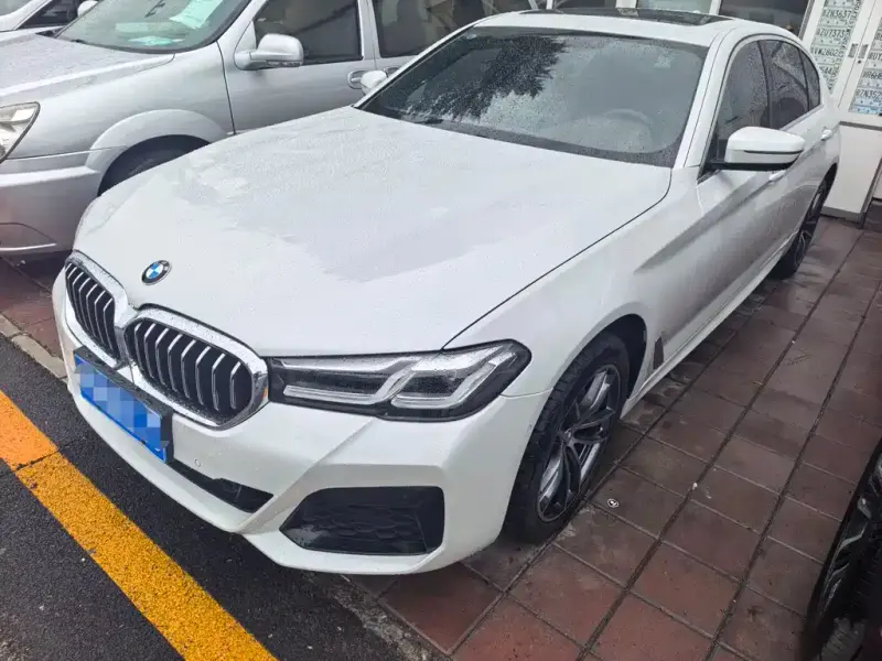 BMW 5 Series, 2023