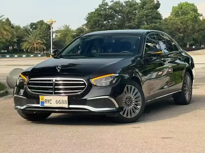 Mercedes-Benz E-Class, 2023
