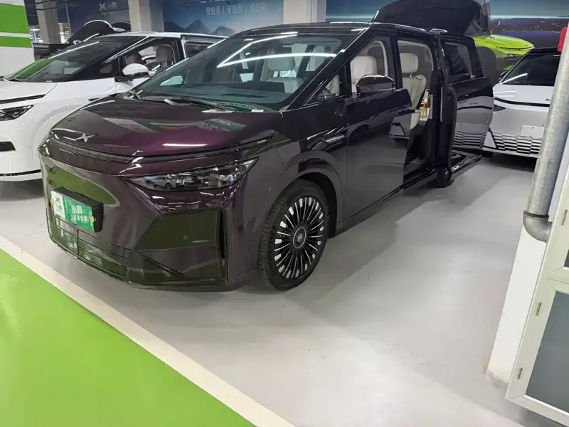 XPeng X9, 2025
