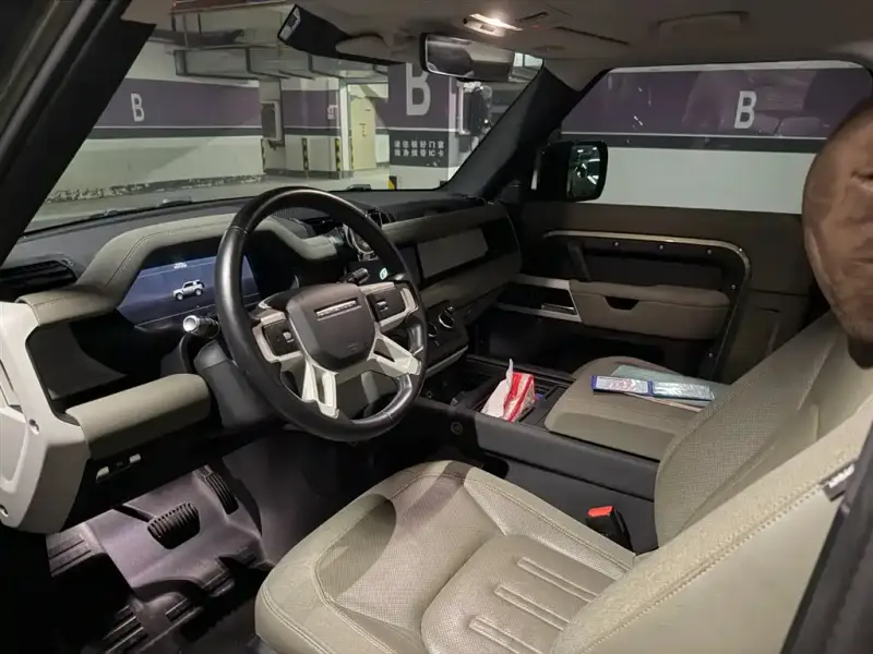 Land Rover Defender, 2021 — фото 1