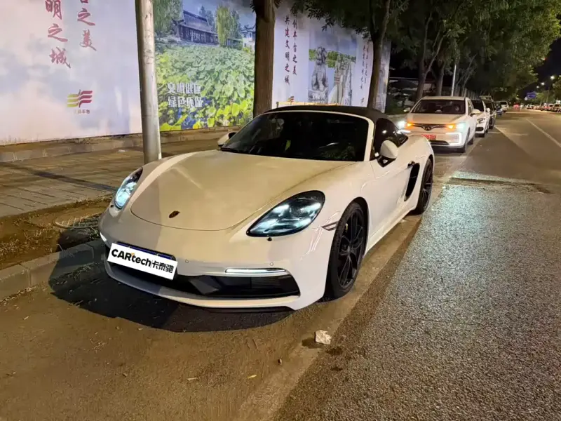 Porsche 718, 2022