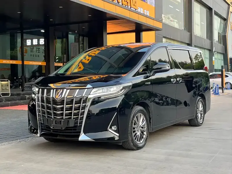 Toyota Alphard, 2023