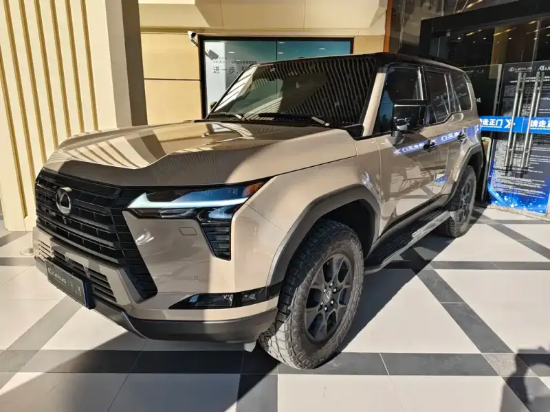 Lexus GX, 2025