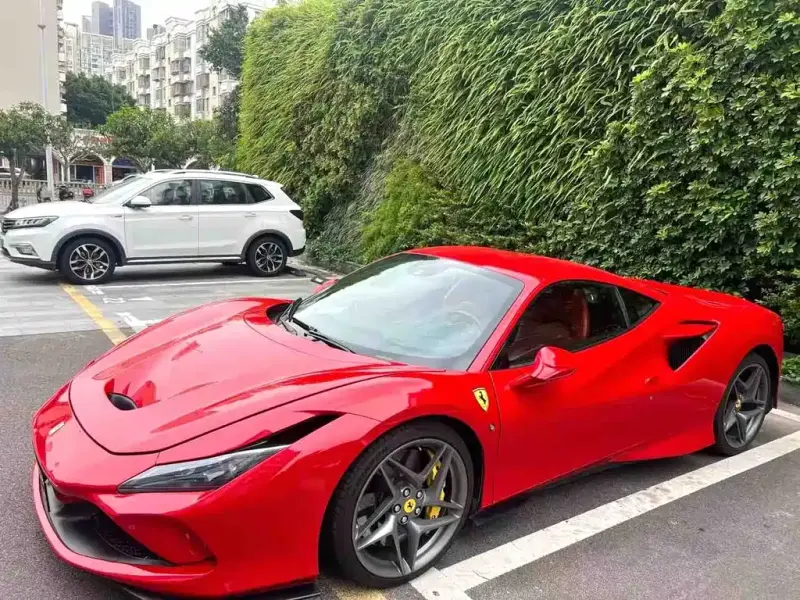 Ferrari F8, 2022 — фото 1