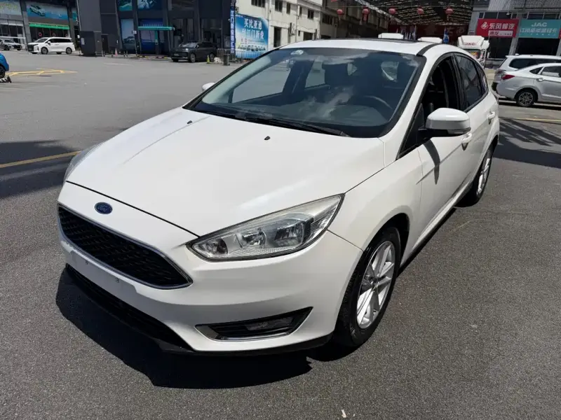Ford Focus, 2015 — фото 1