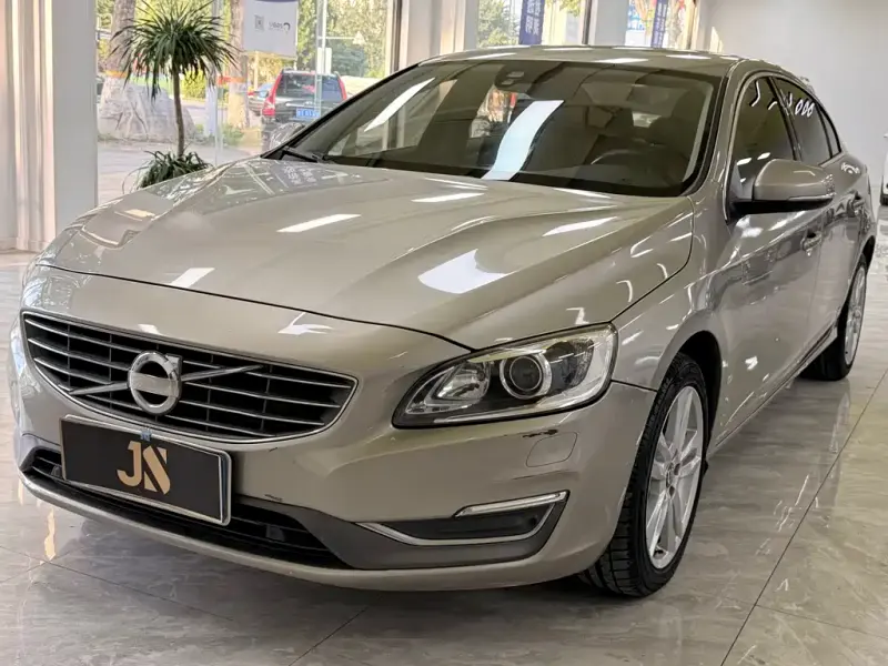 Volvo S60, 2014