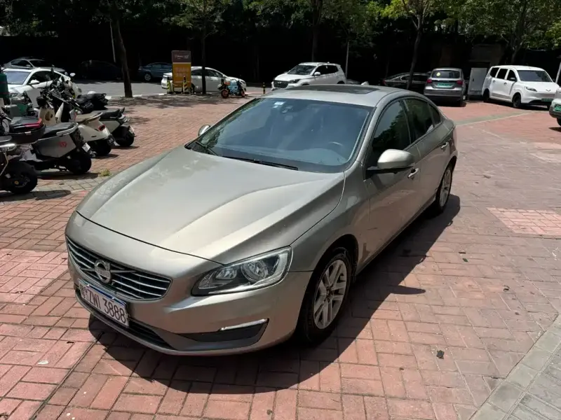 Volvo S60, 2016