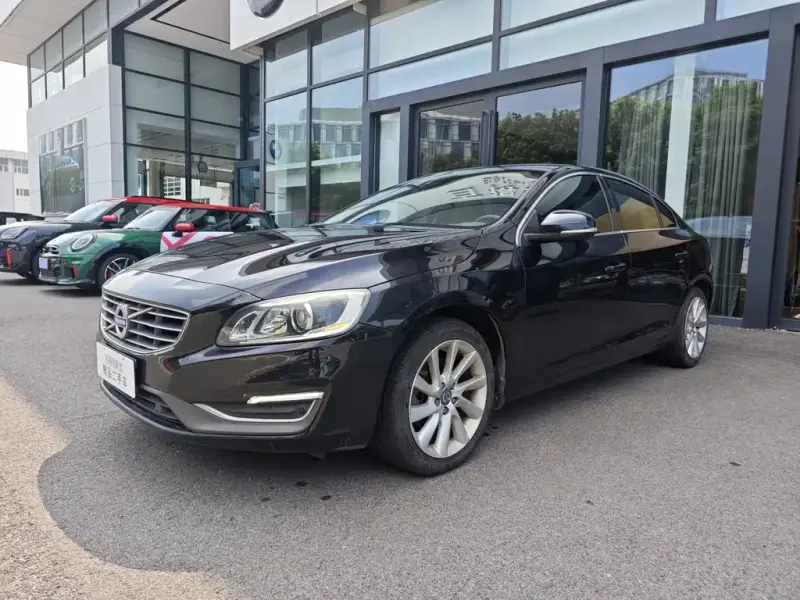 Volvo S60, 2015