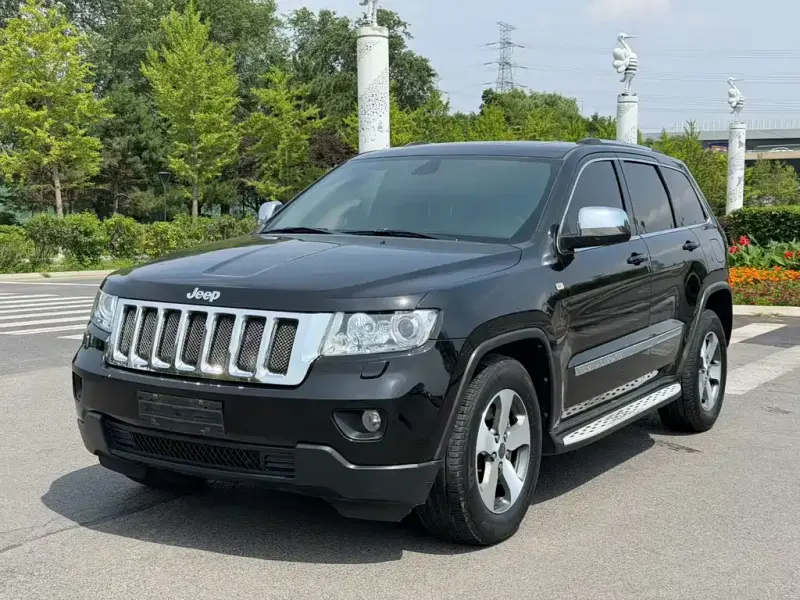 Jeep Grand Cherokee (Import), 2012