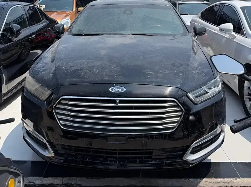 Ford Taurus, 2018