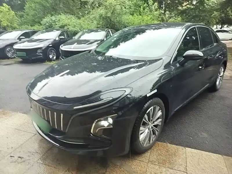 Hongqi E-QM5, 2023