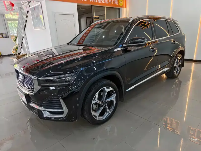 Geely Xingyue L, 2025