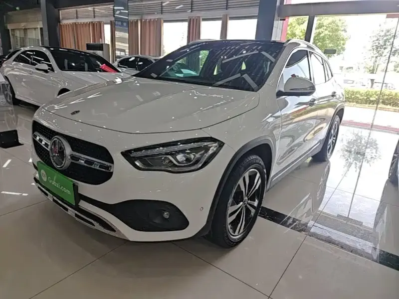Mercedes-Benz GLA, 2020 — фото 1