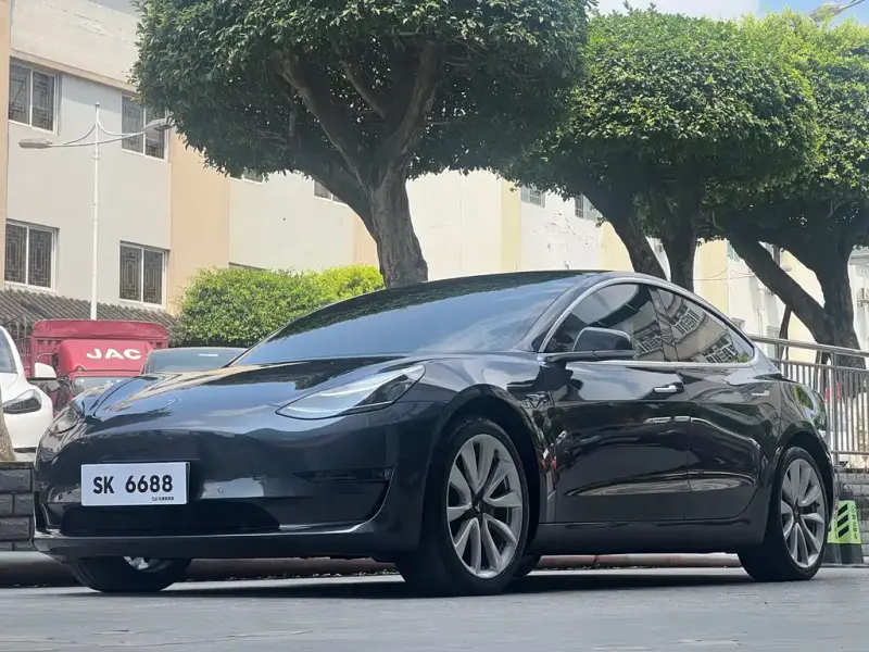 Tesla Model 3, 2020