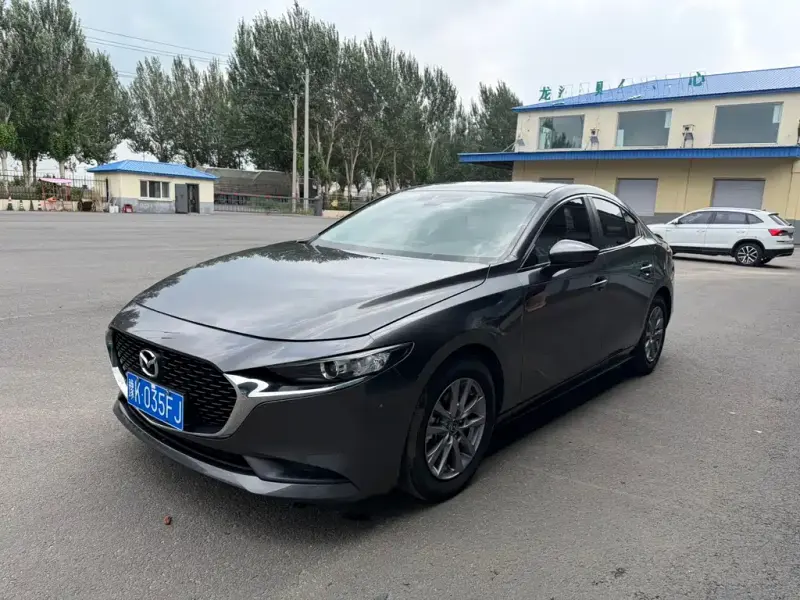 Mazda 3 Axela, 2021