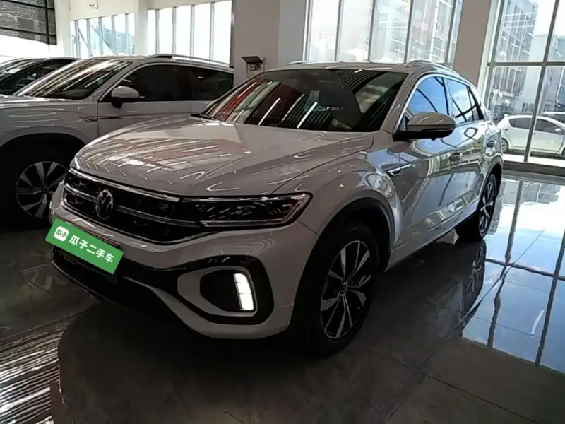 Volkswagen T-Roc, 2024