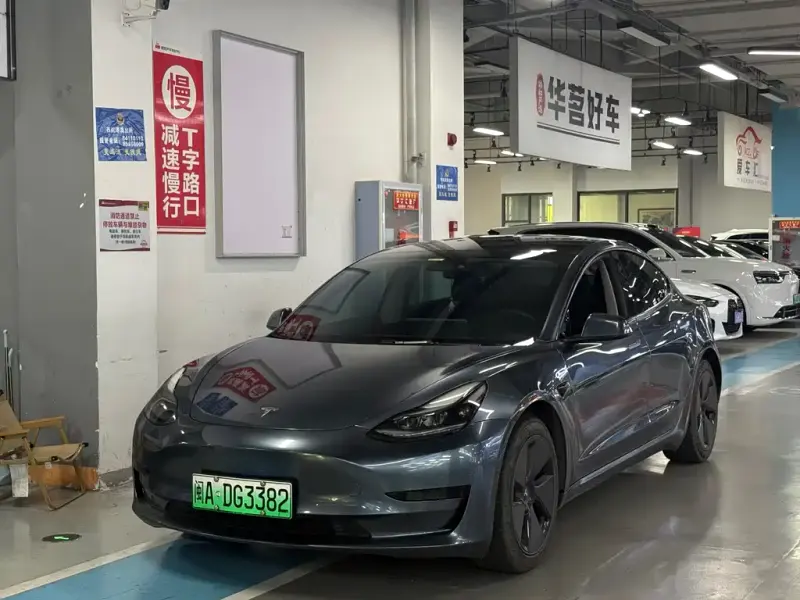 Tesla Model 3, 2023