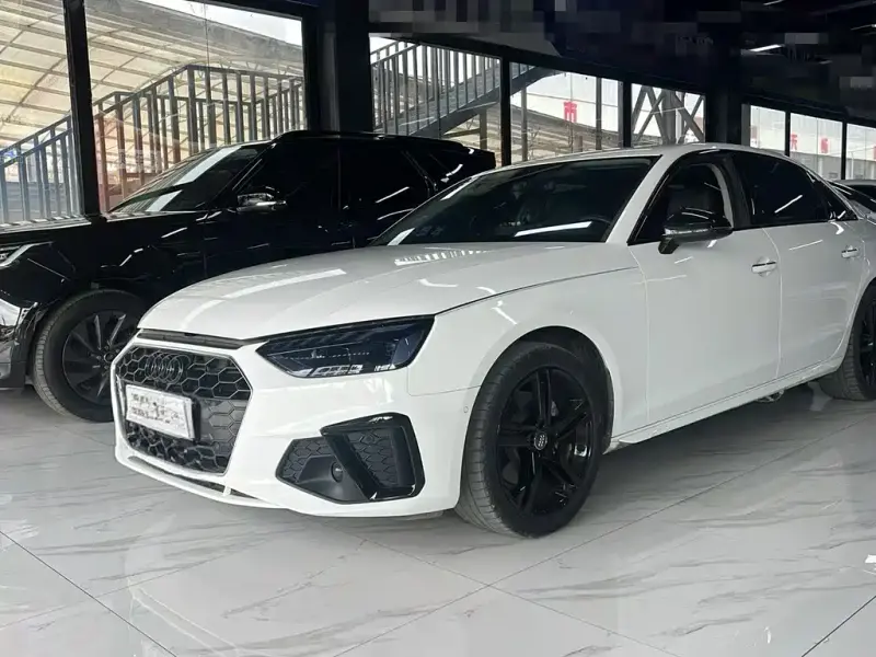 Audi A4L, 2020 — фото 1