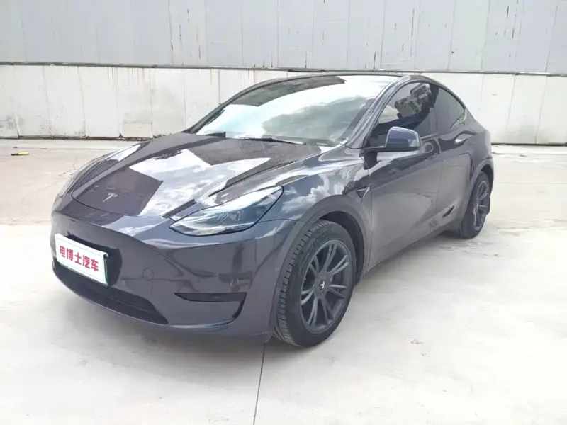 Tesla Model Y, 2023