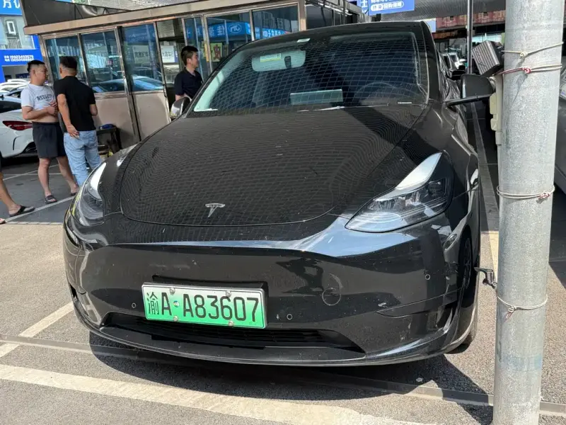 Tesla Model Y, 2023