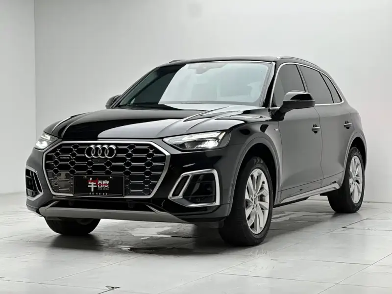 Audi Q5L, 2022
