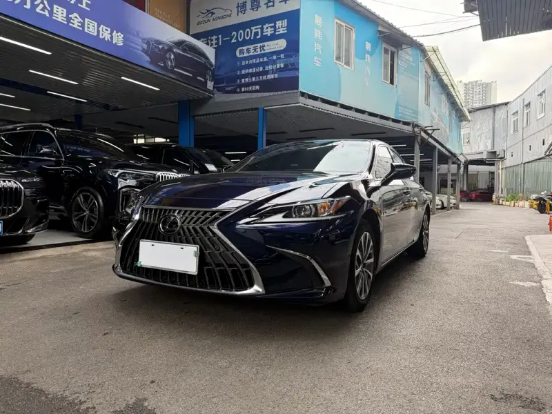 Lexus ES, 2024
