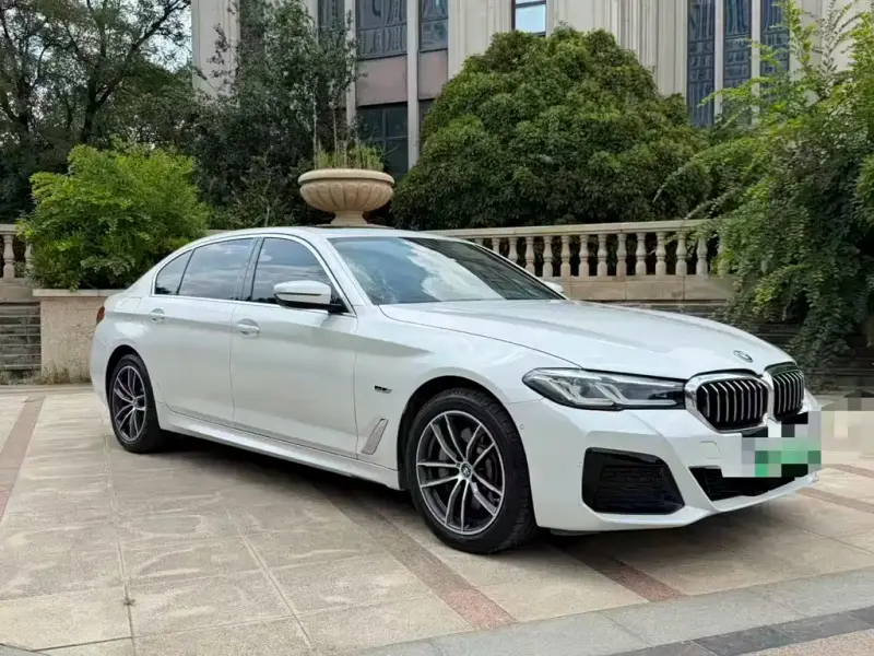 BMW 5 Series, 2022