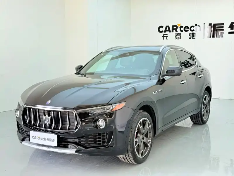 Maserati Levante, 2017 — фото 1