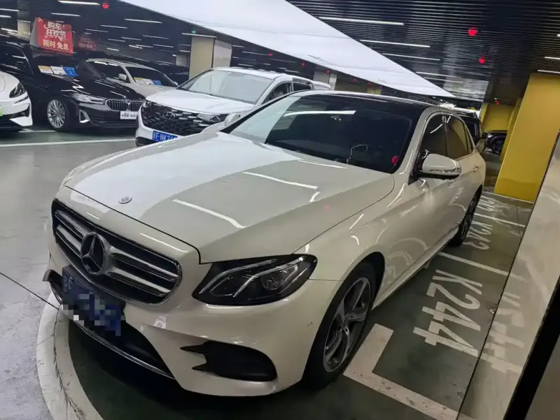 Mercedes-Benz E-Class, 2019