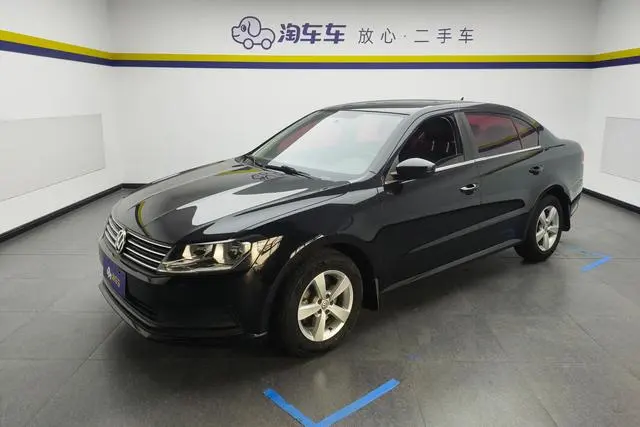 Volkswagen Lavida 1.6L Auto Style Edition, 2015 — фото 1