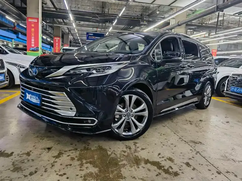 Toyota Sienna, 2023