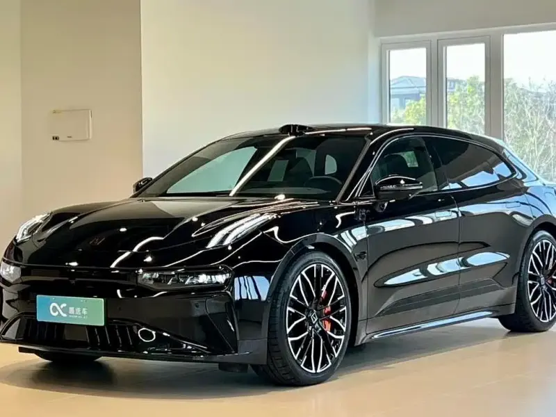 Zeekr 001, 2025