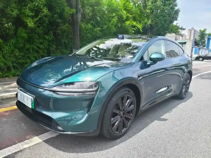 Luxeed Zhijie R7, 2026