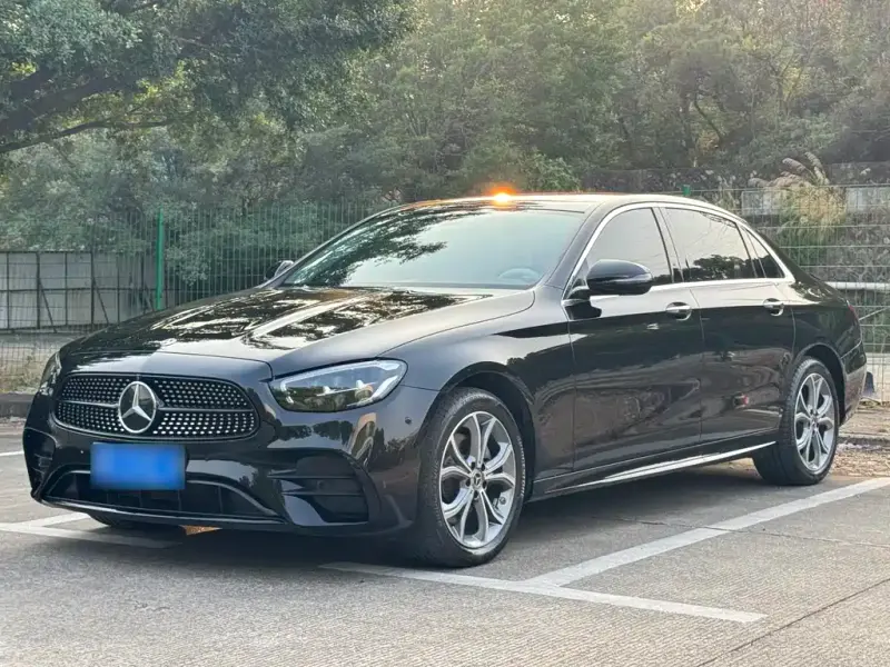 Mercedes-Benz E-Class, 2022