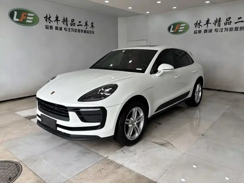Porsche Macan, 2022 — фото 1